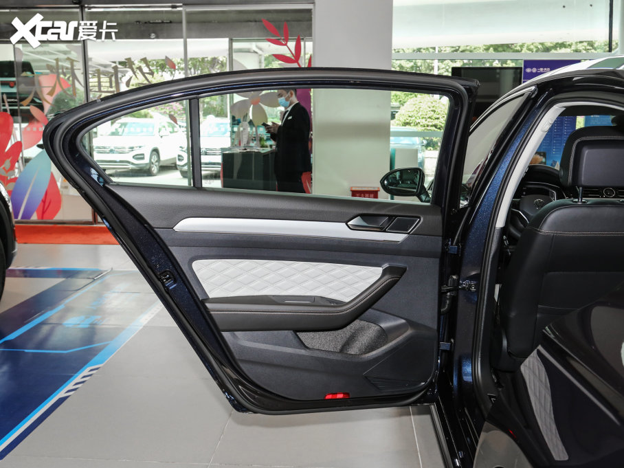 2023~v 200fvo(j) 330TSI DSGA