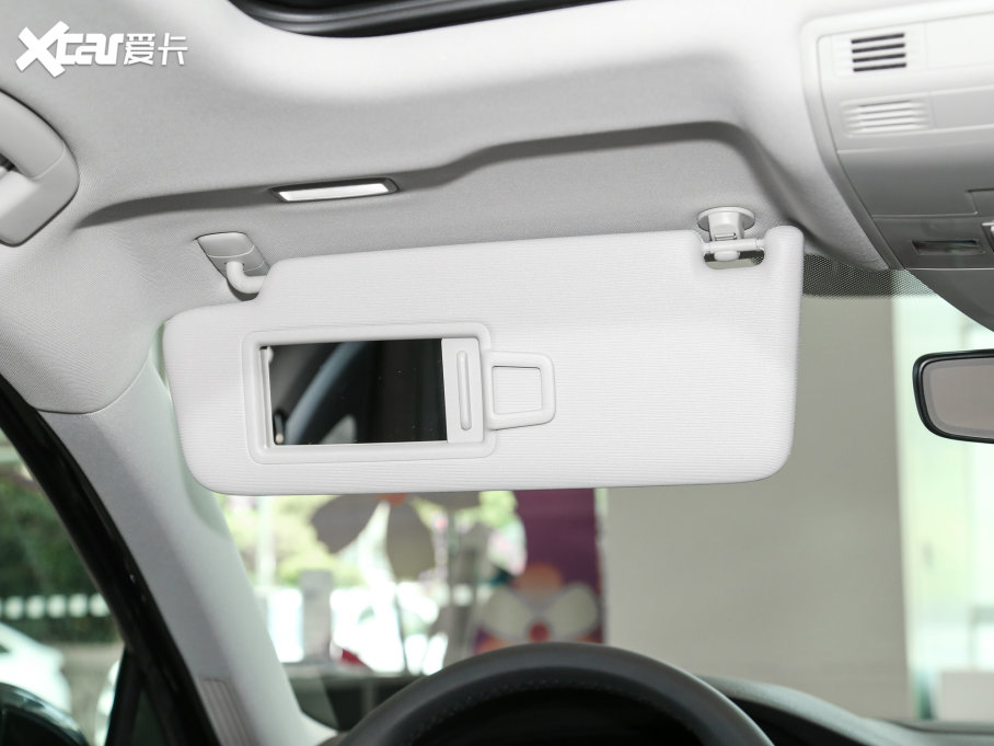 2023~v 200fvo 330TSI DSGA