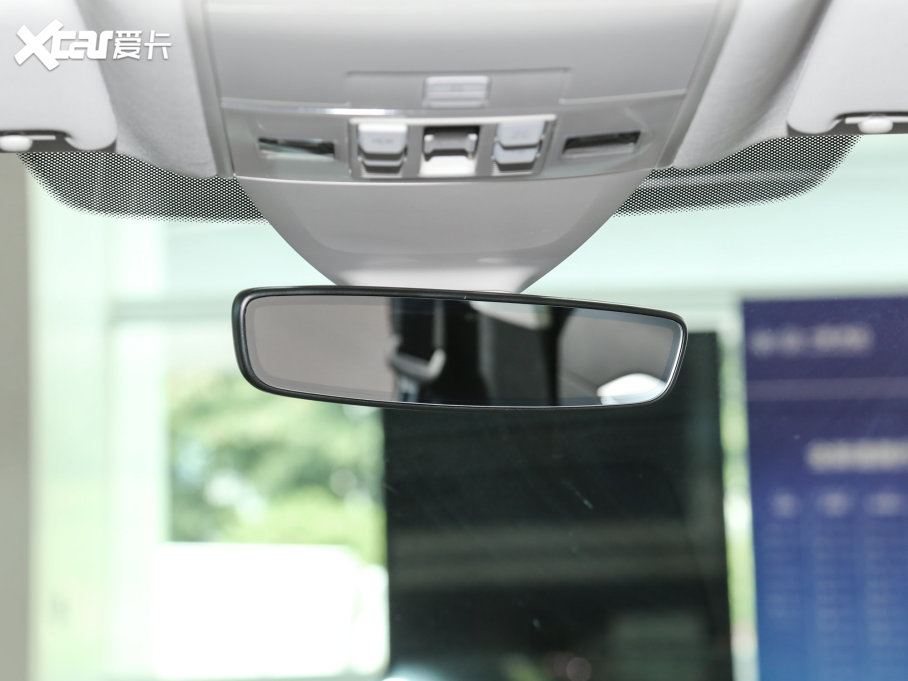 2023~v 200fvo 330TSI DSGA