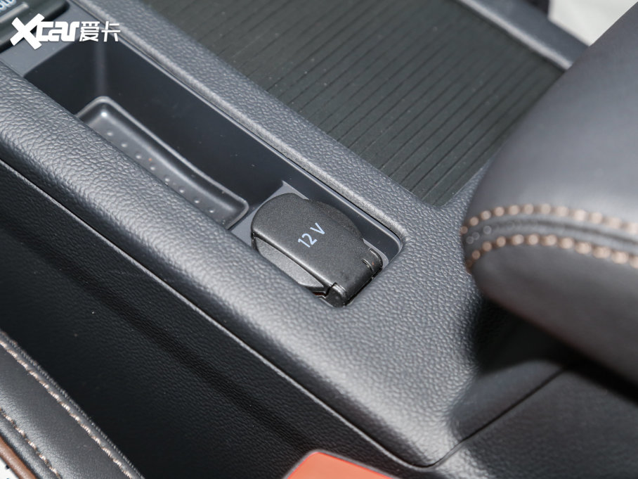 2023���~�v 200�f�v�o(j��)��� 330TSI DSG���A��