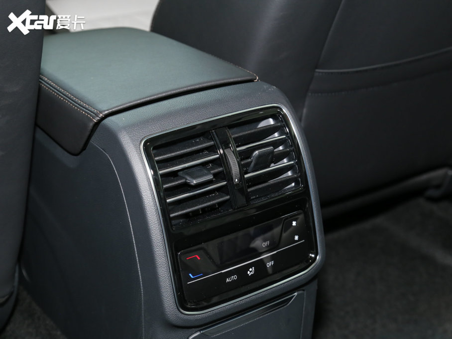 2023~v 200fvo 330TSI DSGA