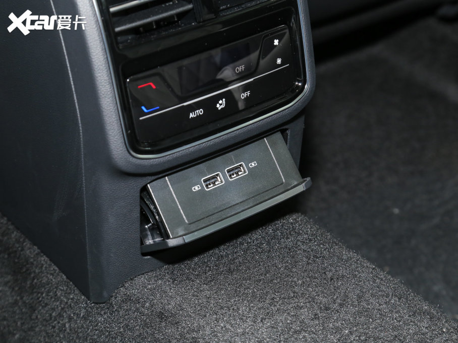 2023~v 200fvo 330TSI DSGA