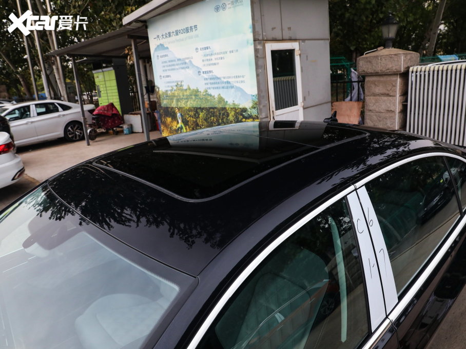 2023���~�v 200�f�v�o��� 330TSI DSG�I����