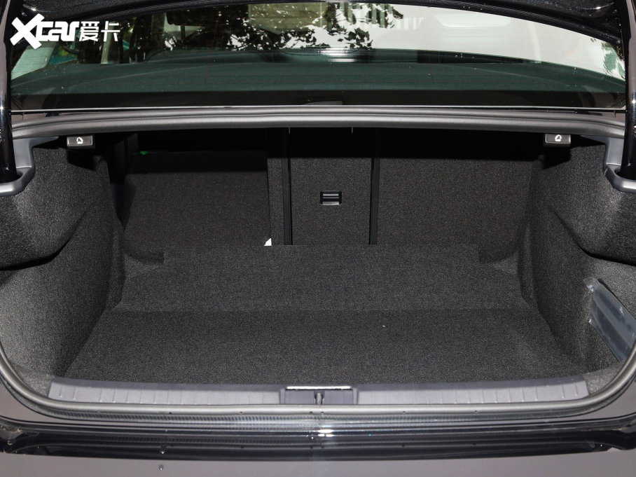 2023���~�v 200�f�v�o��� 330TSI DSG�I����