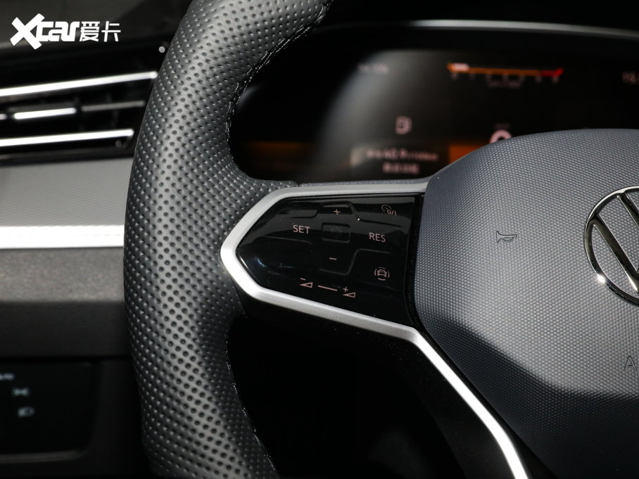 2023���~�v 200�f�v�o��� 330TSI DSG�I����