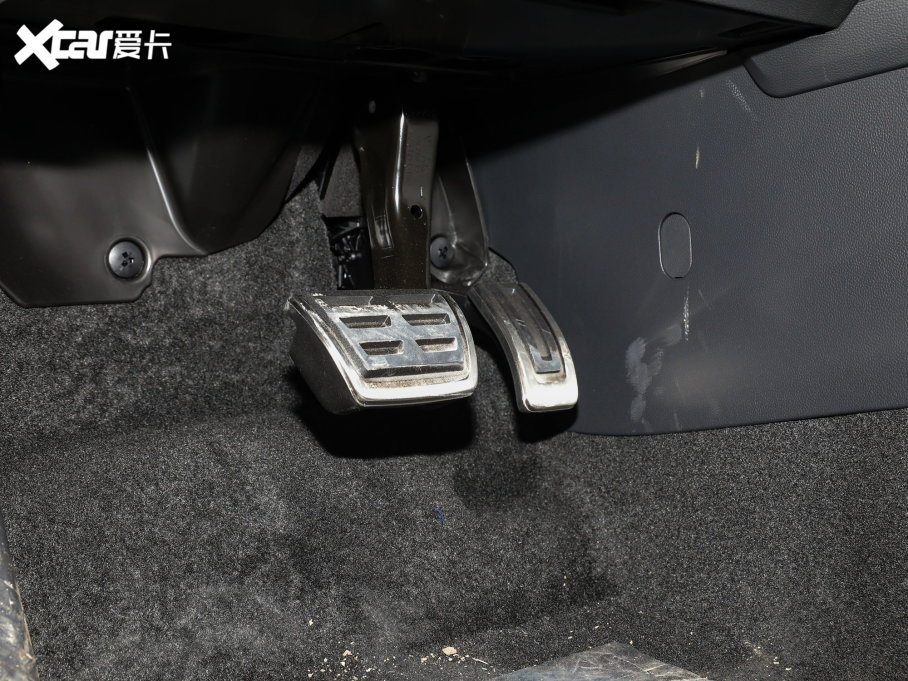 2023���~�v 200�f�v�o��� 330TSI DSG�I����