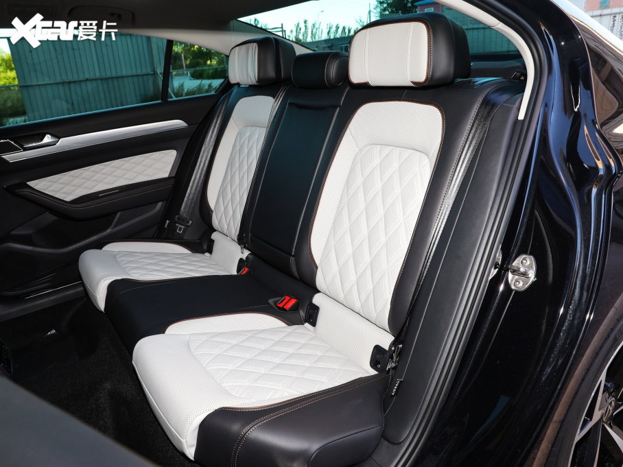 2023���~�v 200�f(w��n)�v�o(j��)��� 380TSI DSG��Ş��