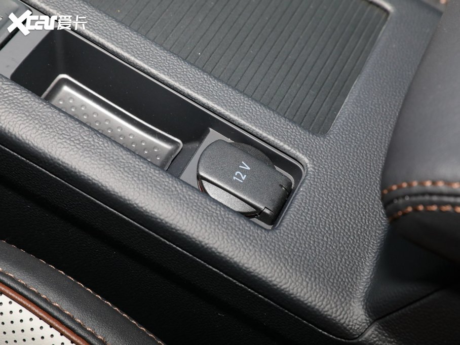 2023���~�v 200�f�v�o��� 380TSI DSG��Ş��