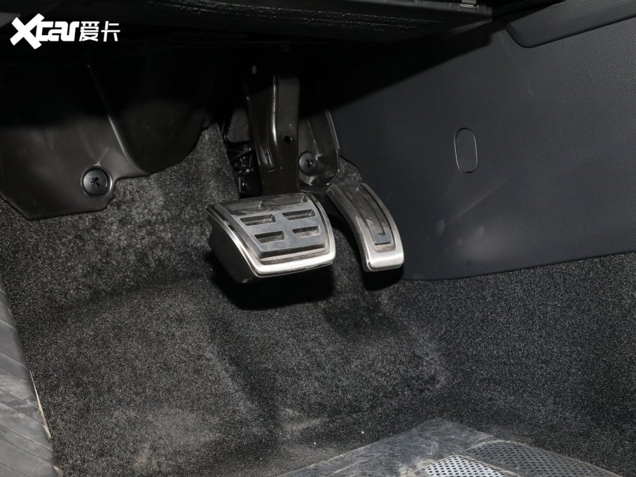 2023���~�v 200�f�v�o��� 380TSI DSG��Ş��