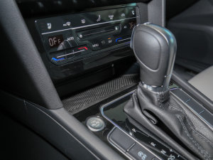 2023200fvo 330TSI DSGA g