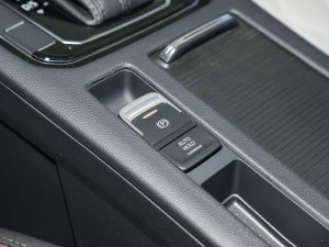 2023200fvo 330TSI DSGA v܇Ƅ