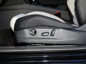 2023200fvo 380TSI DSGŞ {{