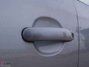 2010款1.4T 自动技术版 主驾门拉手
