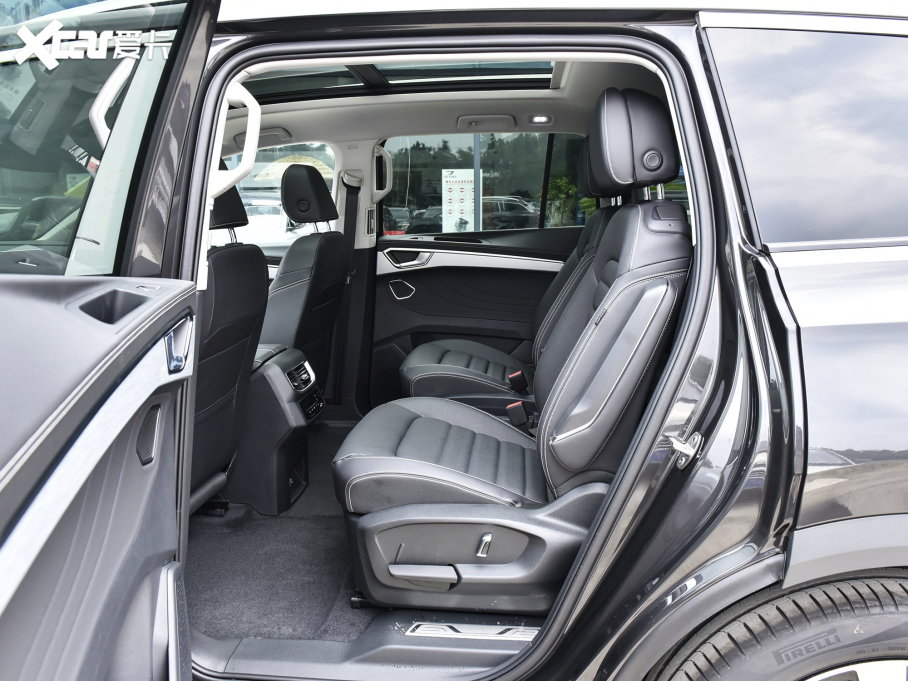 2023 380TSI (q)AѾPro