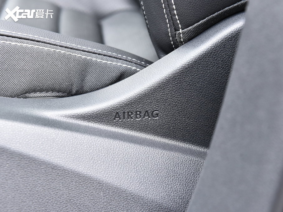 2023 380TSI (q)AѾPro