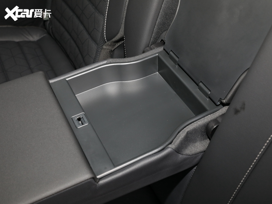 2023 Ŀ 380TSI AѾPro 7