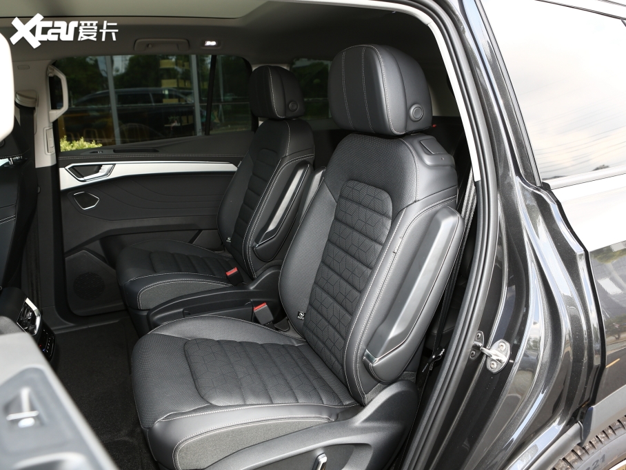 2023 Ŀ 380TSI AѾPro 6