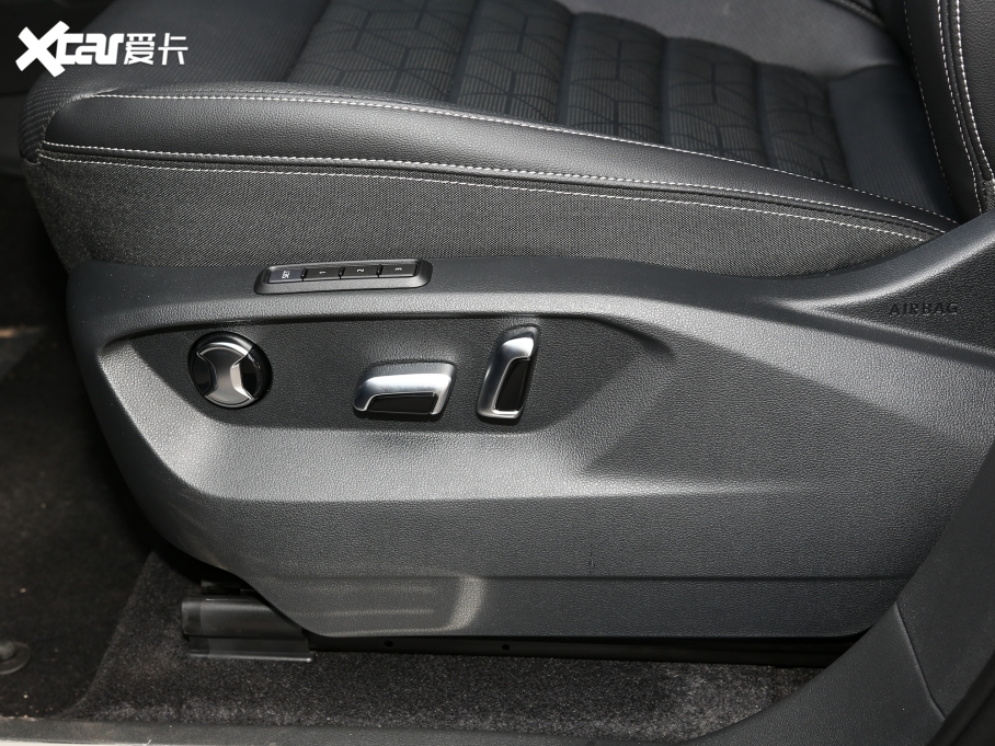 2023 Ŀ 380TSI AѾPro 6