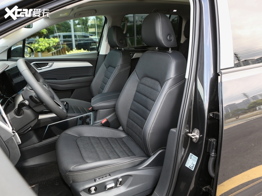 2023 Ŀ 380TSI (q)AѾPro 6