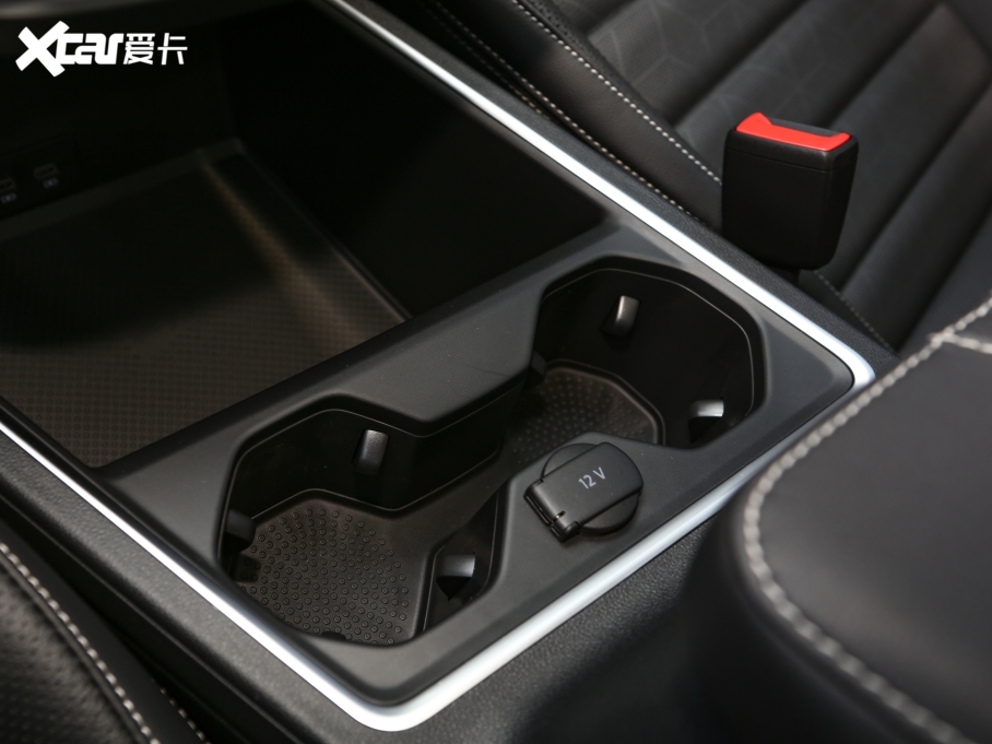 2023 Ŀ 380TSI (q)AѾPro 6