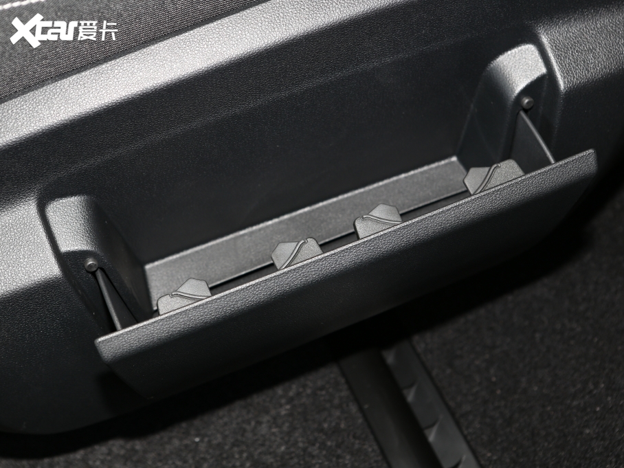 2023 Ŀ 380TSI (q)AѾPro 6