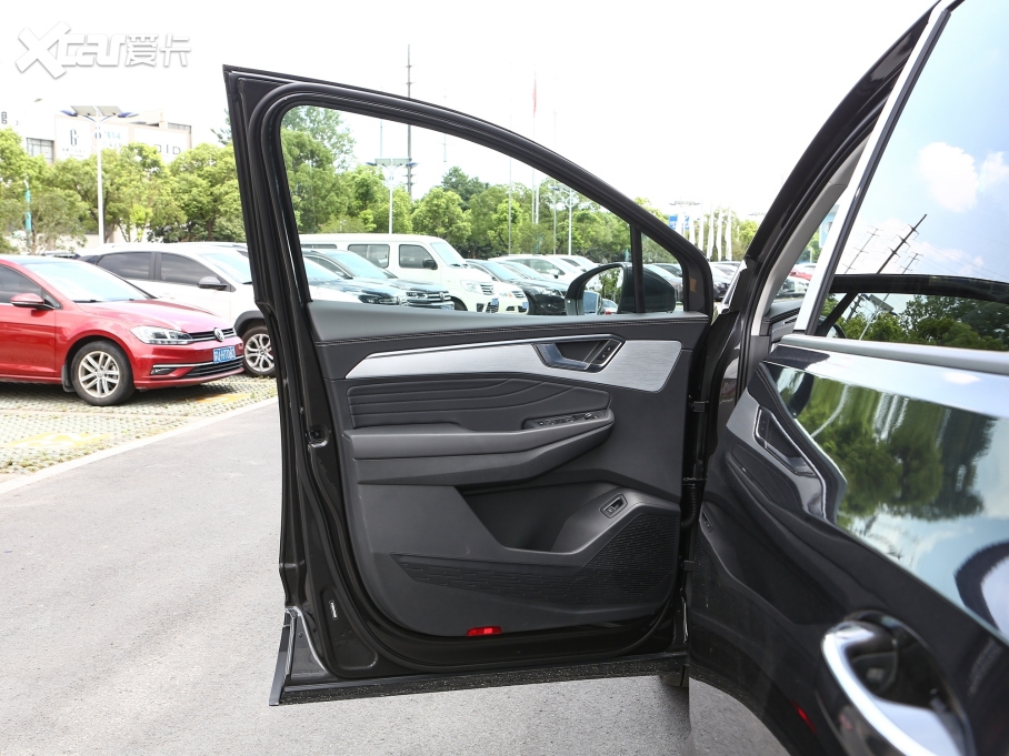 2023 Ŀ 380TSI (q)AѾPro 6