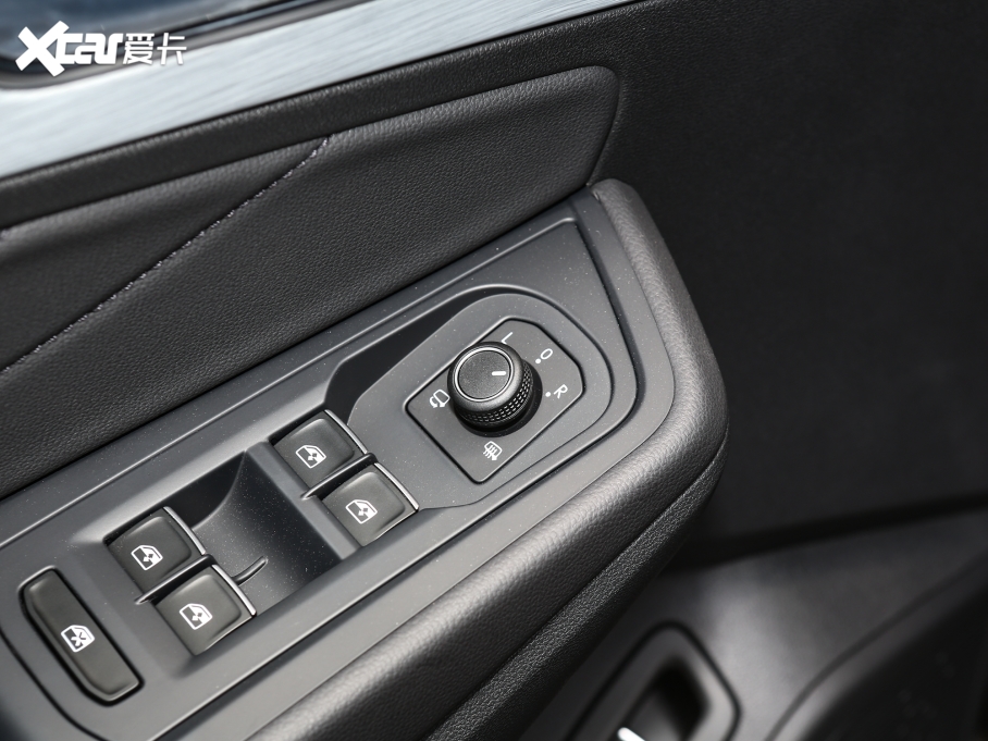 2023 Ŀ 380TSI (q)AѾPro 6