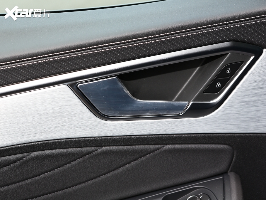 2023 Ŀ 380TSI (q)AѾPro 6