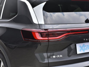 2023款380TSI 四驱豪华佳境版Pro 尾灯