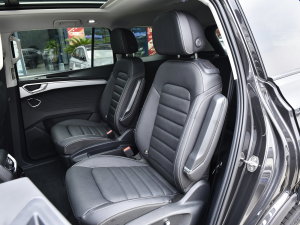2023款380TSI 四驱豪华佳境版Pro 后排座椅