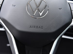 2023380TSI AѾPro п؅^