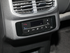 2023Ŀ 380TSI AѾPro 7 g