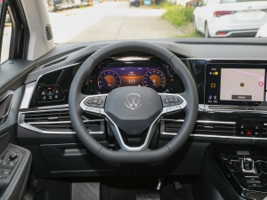 2023款改款 530TSI 四驱旗舰胜境版Pro 6座 方向盘