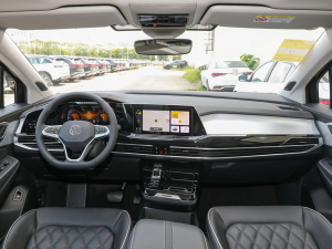 2023款改款 530TSI 四驱旗舰胜境版Pro 6座 内饰全景