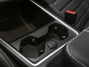 2023Ŀ 380TSI AѾPro 6 ǰű