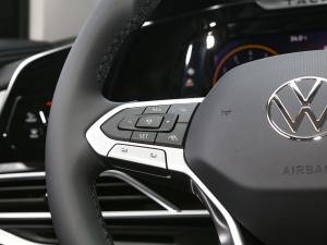 2023Ŀ 380TSI AѾPro 6 п؅^