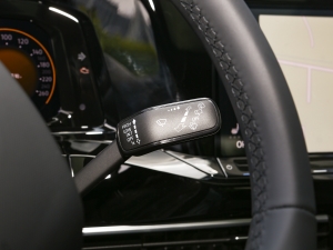 2023Ŀ 380TSI AѾPro 6 п؅^