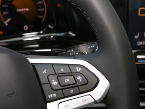 2023Ŀ 380TSI AѾPro 6 п؅^