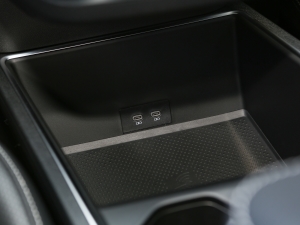 2023Ŀ 380TSI AѾPro 6 п؅^