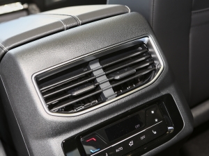 2023Ŀ 380TSI AѾPro 6 п؅^