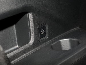 2023Ŀ 380TSI AѾPro 6 п؅^