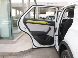 2023款280TSI DSG两驱时光版 左后车门
