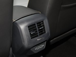 2023280TSI DSGr п؅^