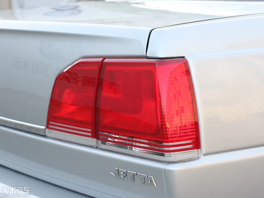 2010_(d) 1.6L ǰl(wi)