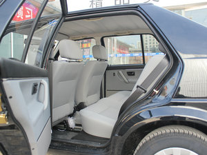 2010款1.6L 伙伴 后排空间