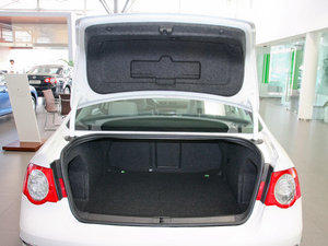 2011款1.4T DSG精英版 行李厢空间