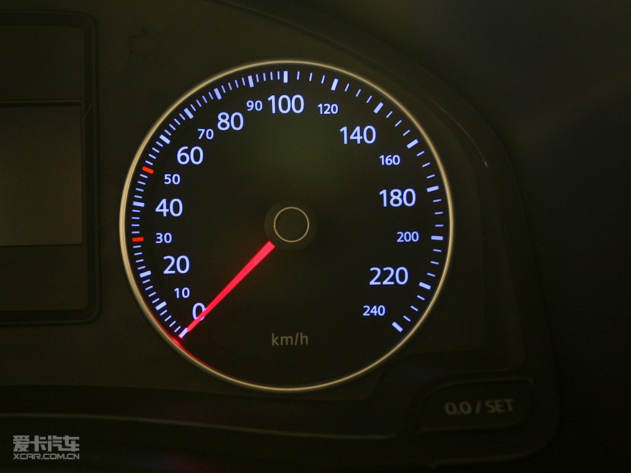 2011 1.6L ֶ