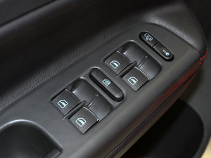 20111.4T DSG Sportline {܇ƅ^	