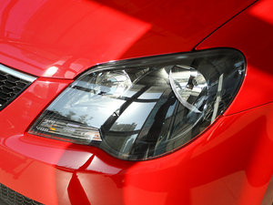 20111.4T DSG Sportline ^