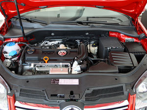 2011款1.4T 手动豪华版 发动机